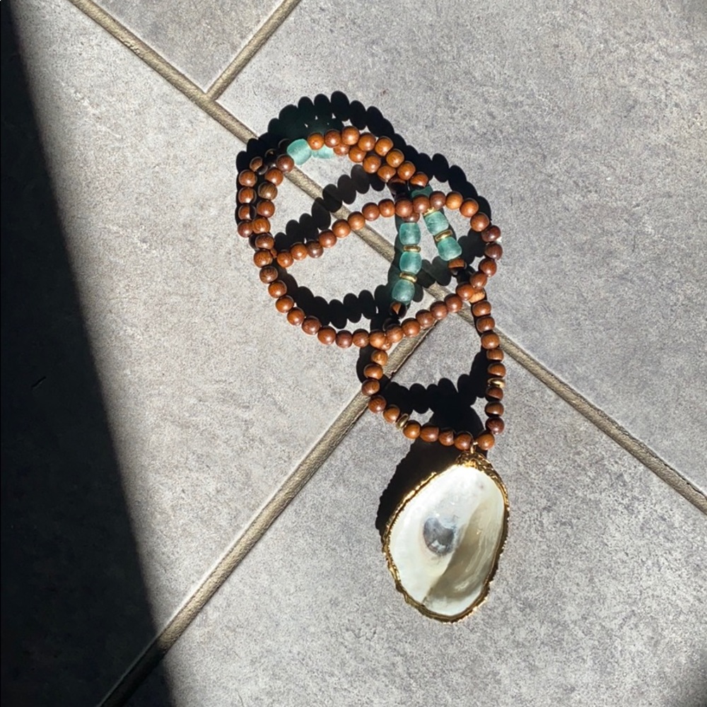 Talley Collections oyster necklace